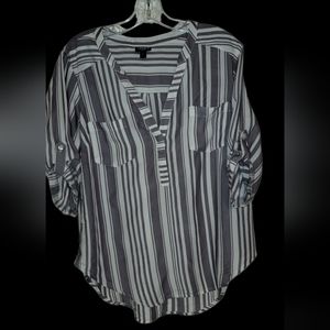 Torrid pull over blouse size 0